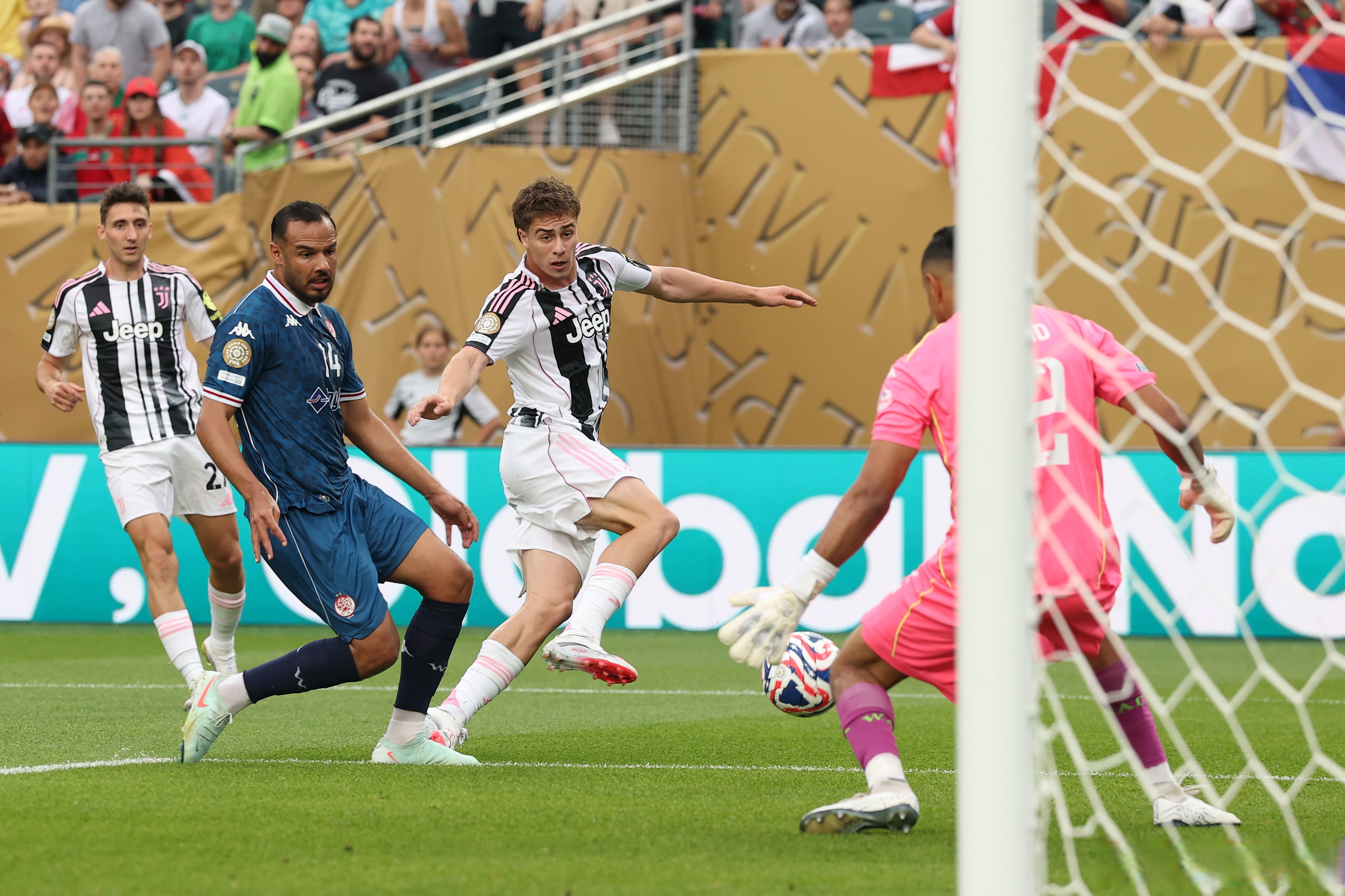 雷速赛事直播app-2025世俱杯：维达德卡萨布兰卡赛前焦点揭秘