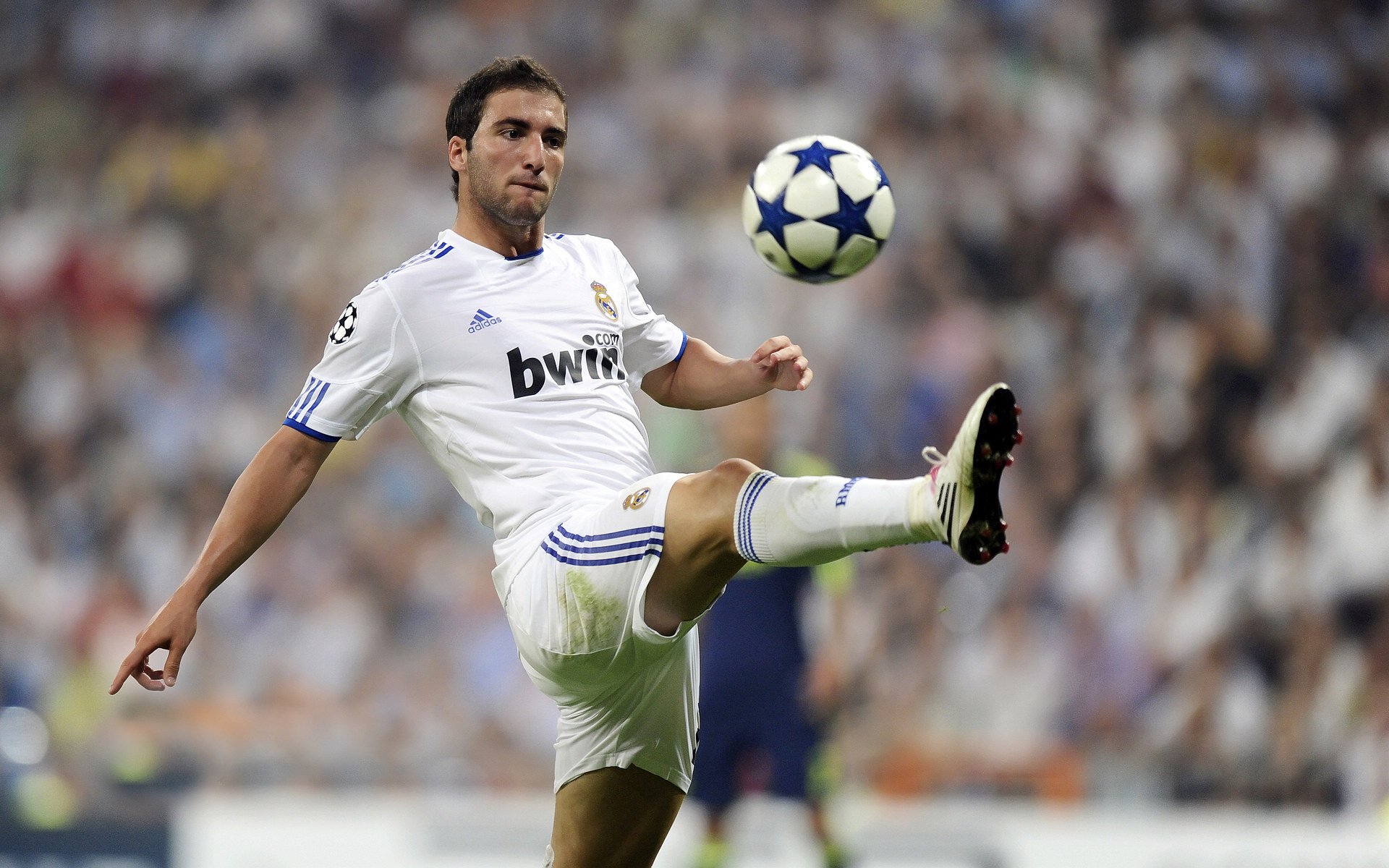 萨内一锤定音，阿尔及利亚式铁血防守碾压马竞，大场面先生再证身价